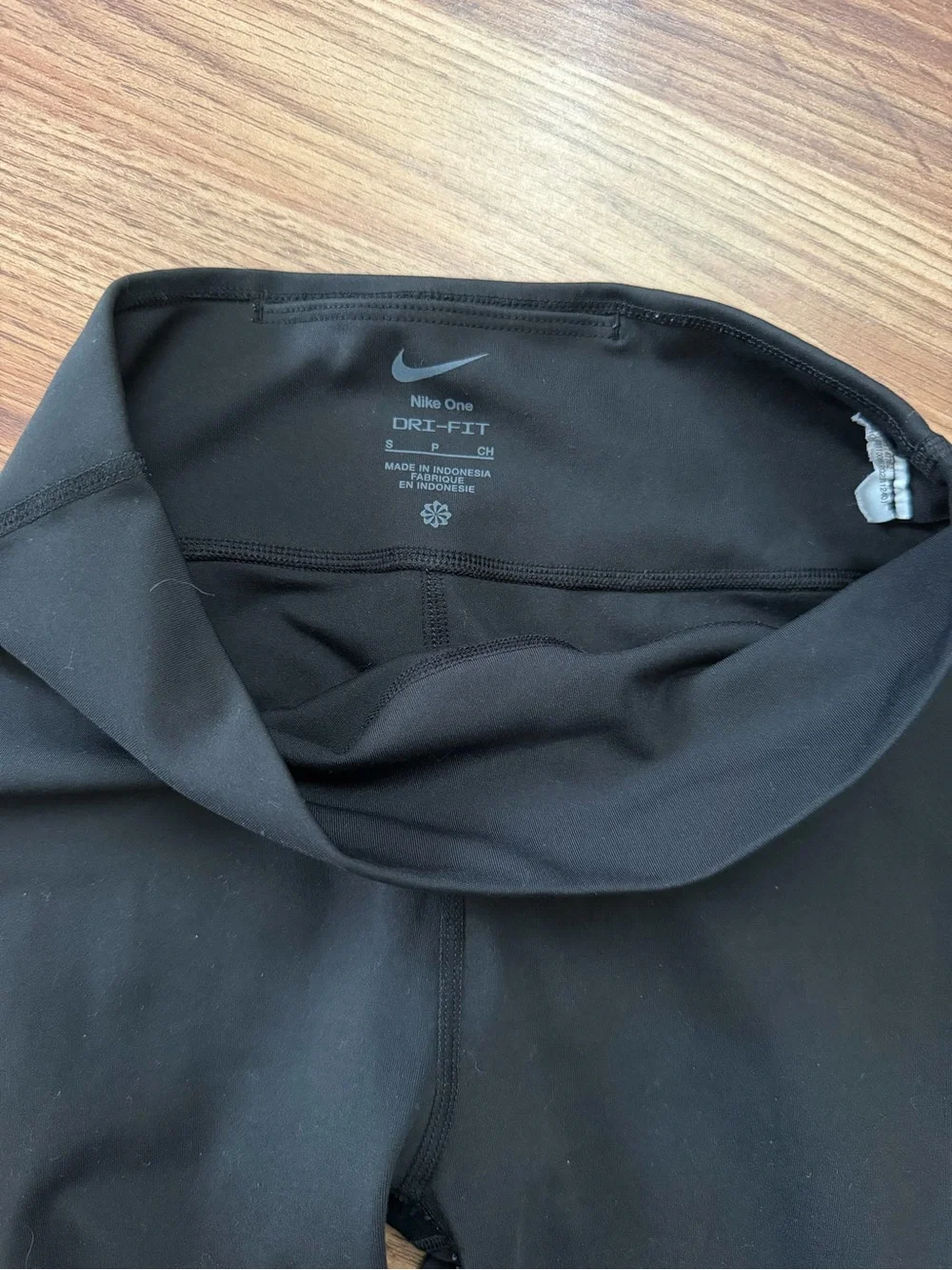 Nike Dri Fit Kids Black Performance Leggings with White Swoosh Small